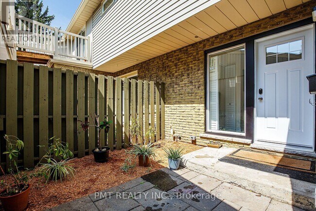 Photo du bâtiment - 63 Wilsonview Ave