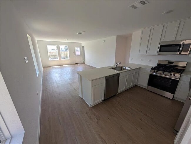 Building Photo - 9227 Terrace Dr