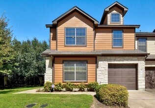 Building Photo - 11101 Lost Maples Trail