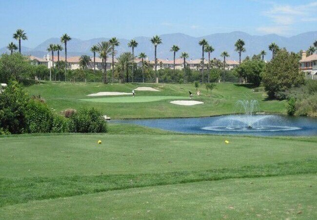 Foto del edificio - Gorgeous Seirra Lakes Golf Community 4 Bed...