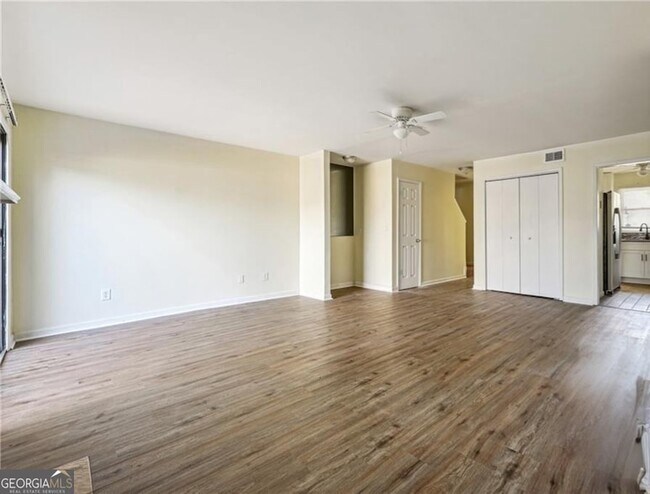 Photo - 2391 Cove Rd Townhome