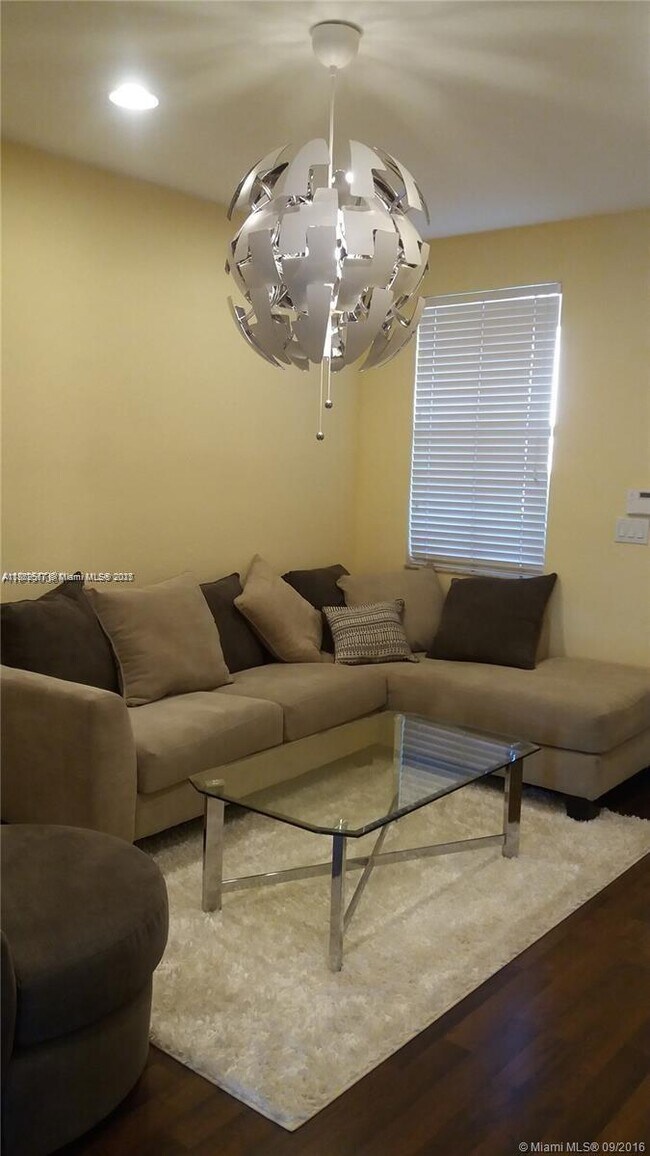 Foto del edificio - 7951 NW 107th Ct