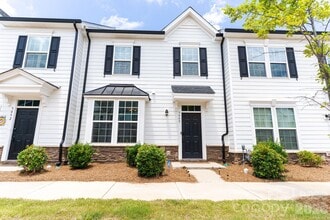 Building Photo - 5048 Patton Dr.