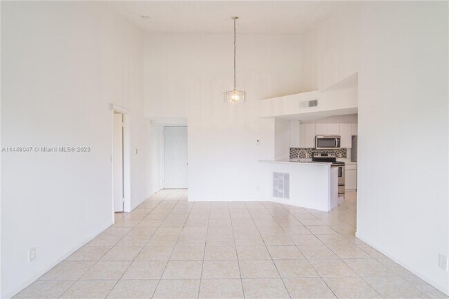Building Photo - 9033 Wiles Rd