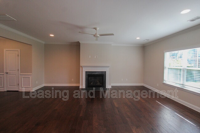 Building Photo - 1149 Sumner Ave