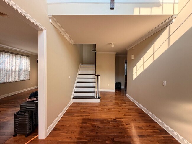 Foto del edificio - 87 Timberhill Dr