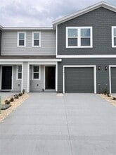 Building Photo - 8241 SW 67th Ave
