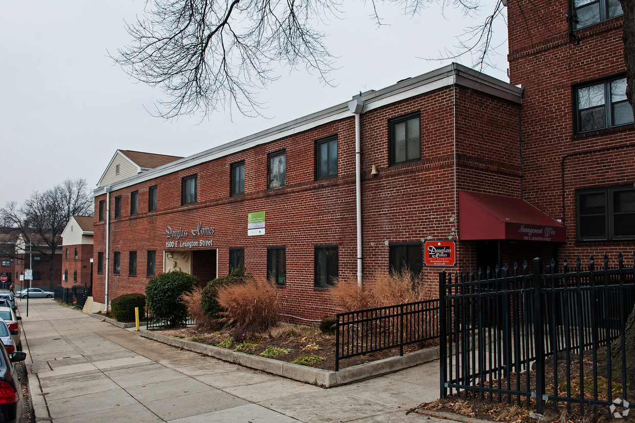 Primary Photo - Douglass Homes