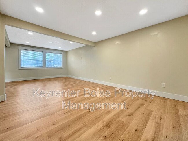 Foto del edificio - 7867 W Camas St