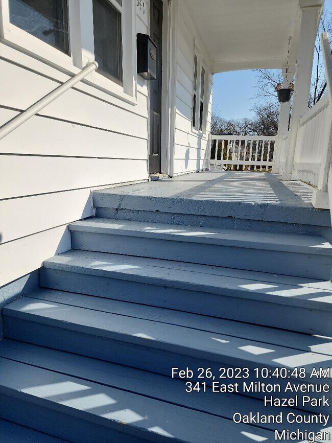 341 E Milton Ave, Hazel Park, MI 48030 House Rental in Hazel Park, MI