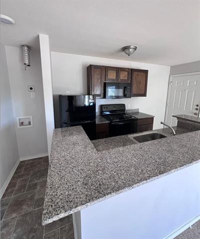 Foto del edificio - 9837 Walnut St