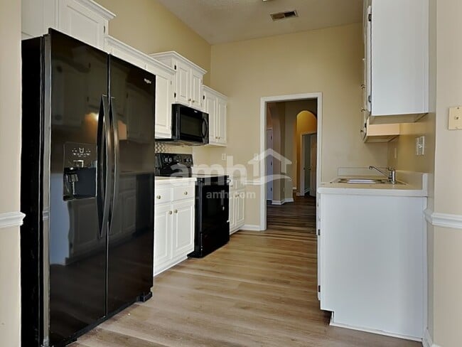 Foto del edificio - 4946 Rivercrest Ln