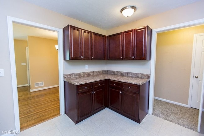 Building Photo - 3 br, 1 bath House - 616 Rollingwood Road