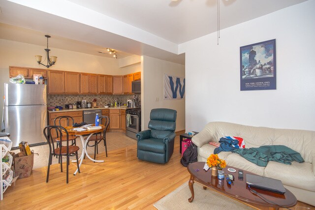 Foto del edificio - 2843 N Clark St