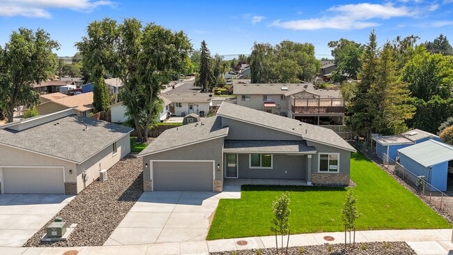 Building Photo - Brand New Modern 3-Bed, 2-Bath House