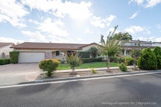 Building Photo - 1028 Tulipan Dr