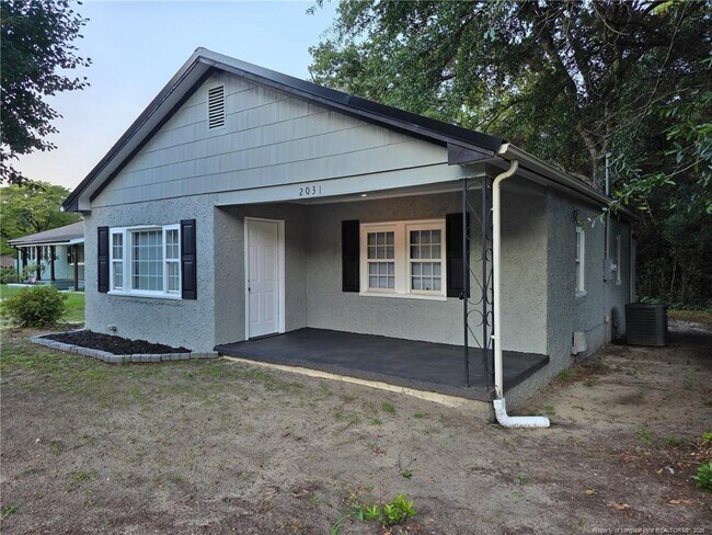 Building Photo - 2031 Womble Dr