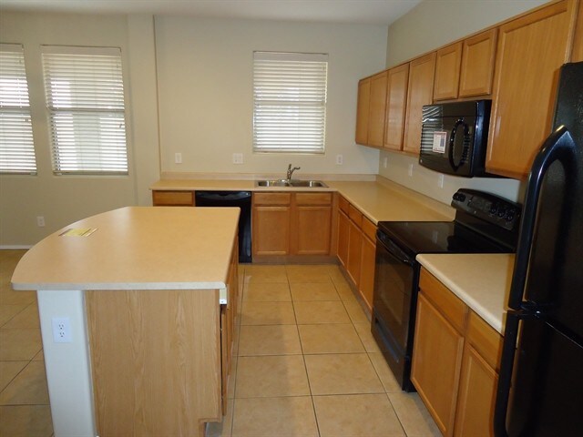 Building Photo - 11817 W Via Montoya Dr