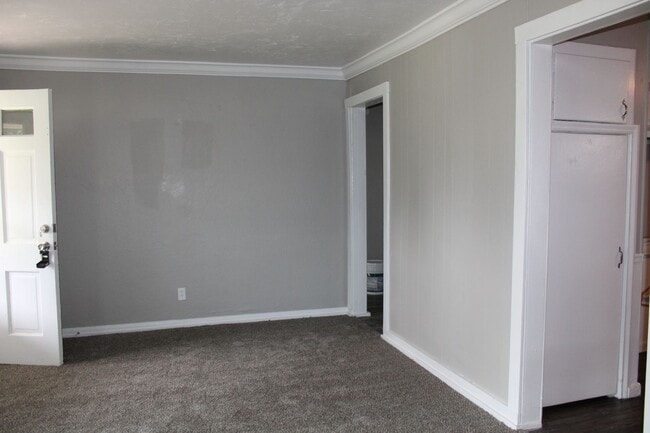 Photo - Close to Tinker and Shopping House