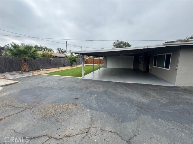 Foto del edificio - 10315 Gienke Ln
