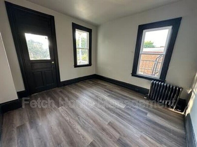 Foto del edificio - 25 S Ann St