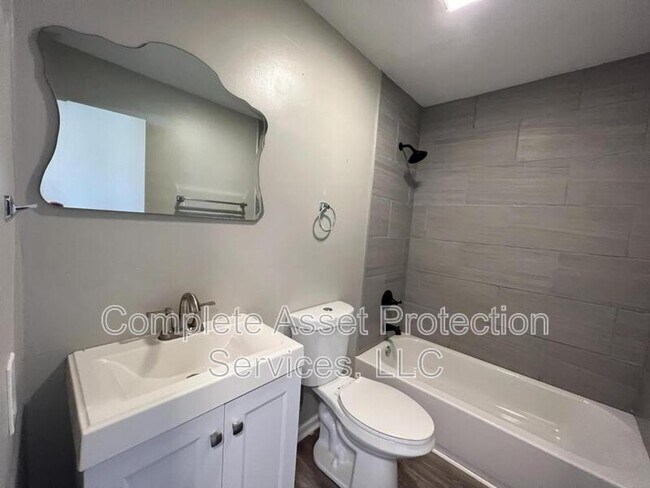Foto del edificio - 10005 Merrillville Rd