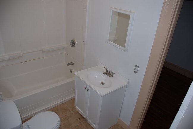 Photo - 381 Pine St Apartment