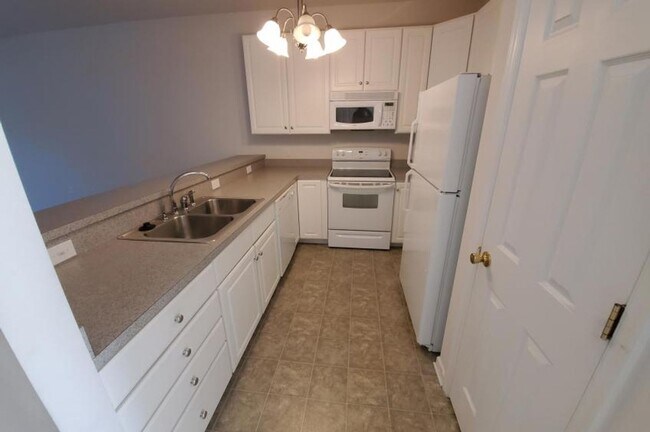 Foto del edificio - Single Level Townhouse in Campbell County