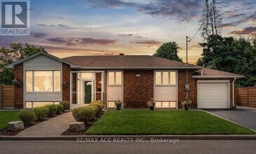 Building Photo - 52 Ivorwood Crescent
