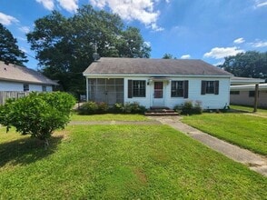 Building Photo - 407 Sullenberger Ave