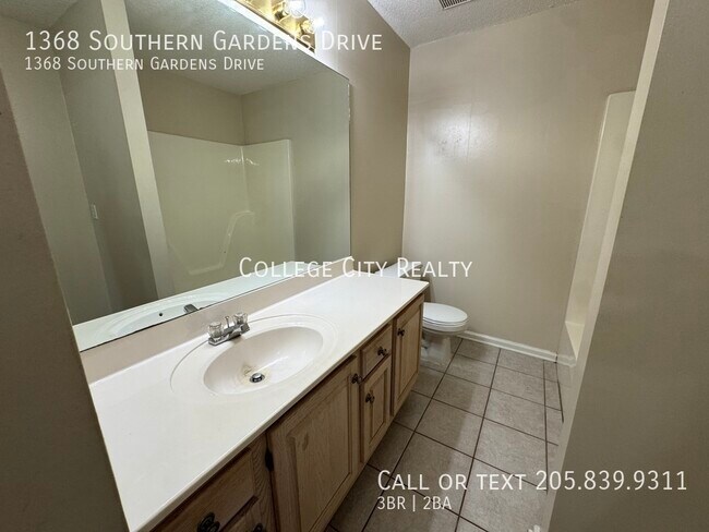 Foto del edificio - 1368 Southern Gardens Dr