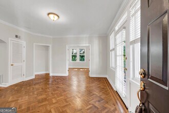 Building Photo - 878 Briarcliff Rd NE