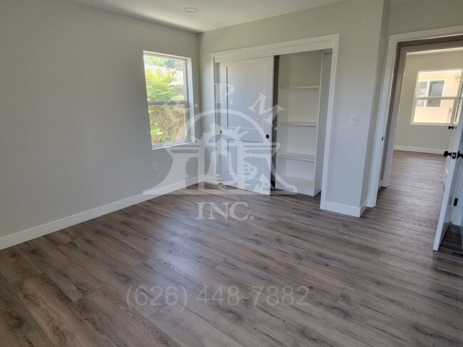 Foto del edificio - 13872-13874 Saranac Dr