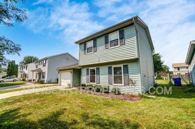 Foto del edificio - 3608 Willow Run Dr