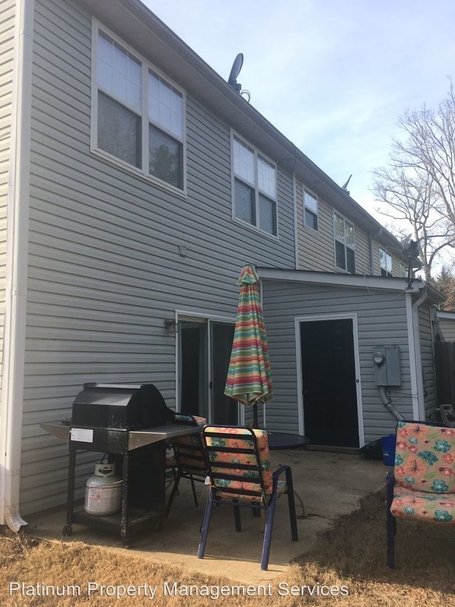 Building Photo - 69 Pearl Chambers Dr