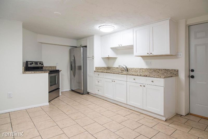 Primary Photo - 2 br, 1 bath Townhome - 3404 Cambridge Ct # A