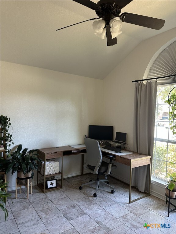 Foto del edificio - 2501 Joseph Dr