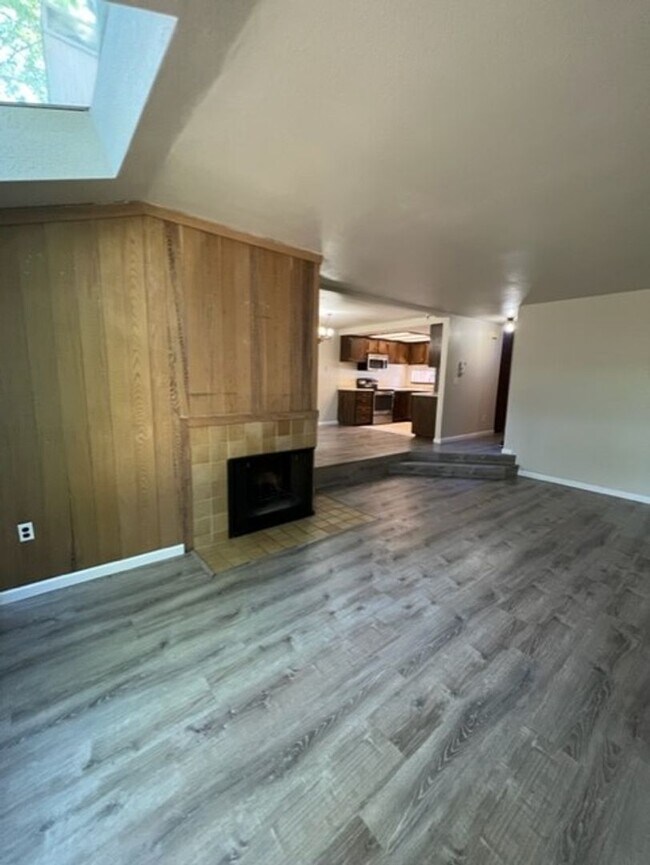 Foto del edificio - Regency Park Condominiums - Bridle Trails/...