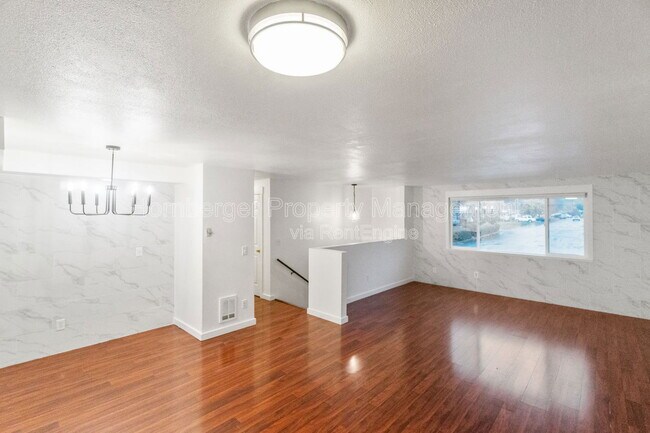 Foto del edificio - 13125 E 16th Ave