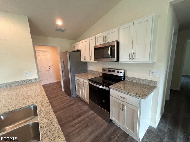 Building Photo - 9004 Lamkin Ct