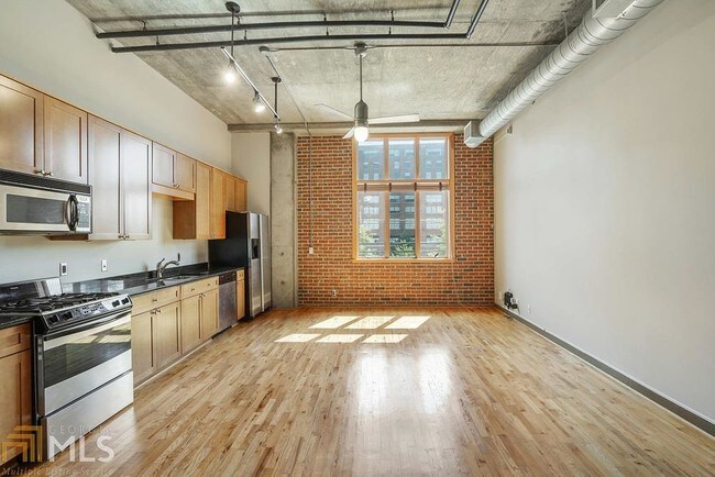 Building Photo - 660 Glen Iris Dr NE