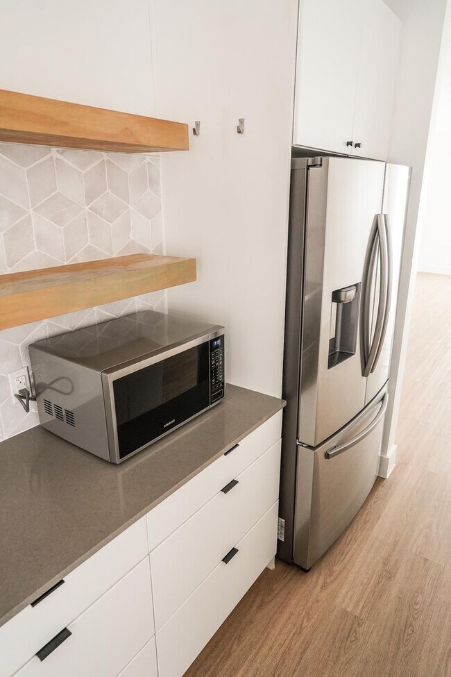 Foto del edificio - Modern East Austin 2/2 Condo Available Now!