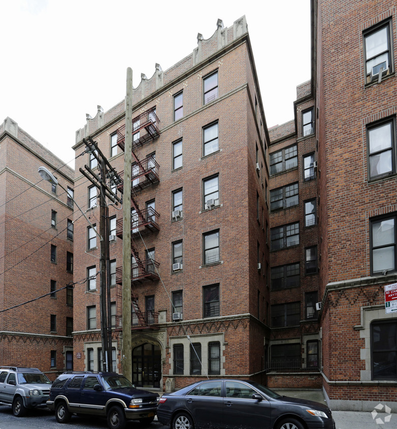 Building Photo - 115 Stuyvesant Pl