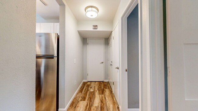 Building Photo - Serene 2 Bedroom 2 Bath Townhome in Windsor, CA with Carport Included!