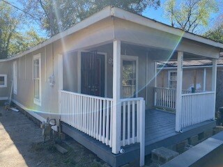 Primary Photo - 915 19th Ave