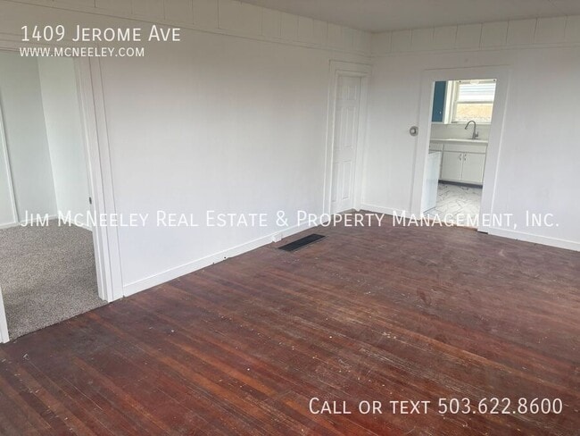 Building Photo - 1409 Jerome Ave