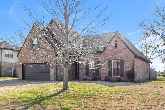 Foto del edificio - 45 Green Hills Dr