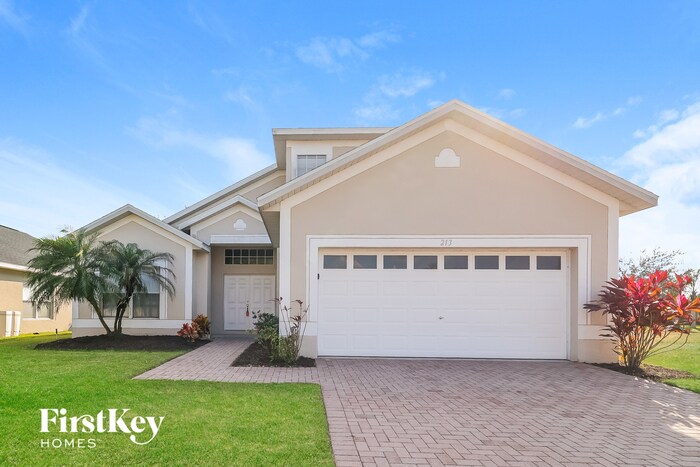 Foto principal - 213 Remington Pl