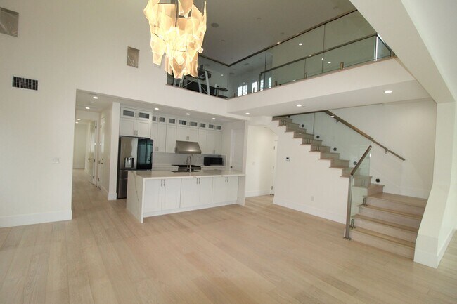 Foto del edificio - Oxnard Shores: Huge Rooftop Deck w/Ocean V...