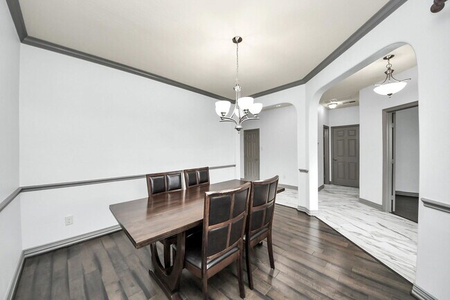 Foto del edificio - Lodge Vine Court, Sugar Land, TX 77479 - 2 BR 3.5 BA single-family home